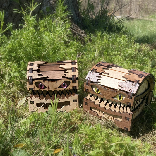 Hrothgar's Hoard: Mimic Chest - Walnut Base/Maple Details