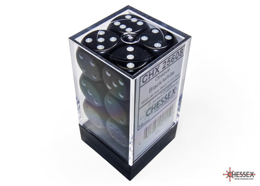 Chessex: 16mm Opaque Black/White Dice Block